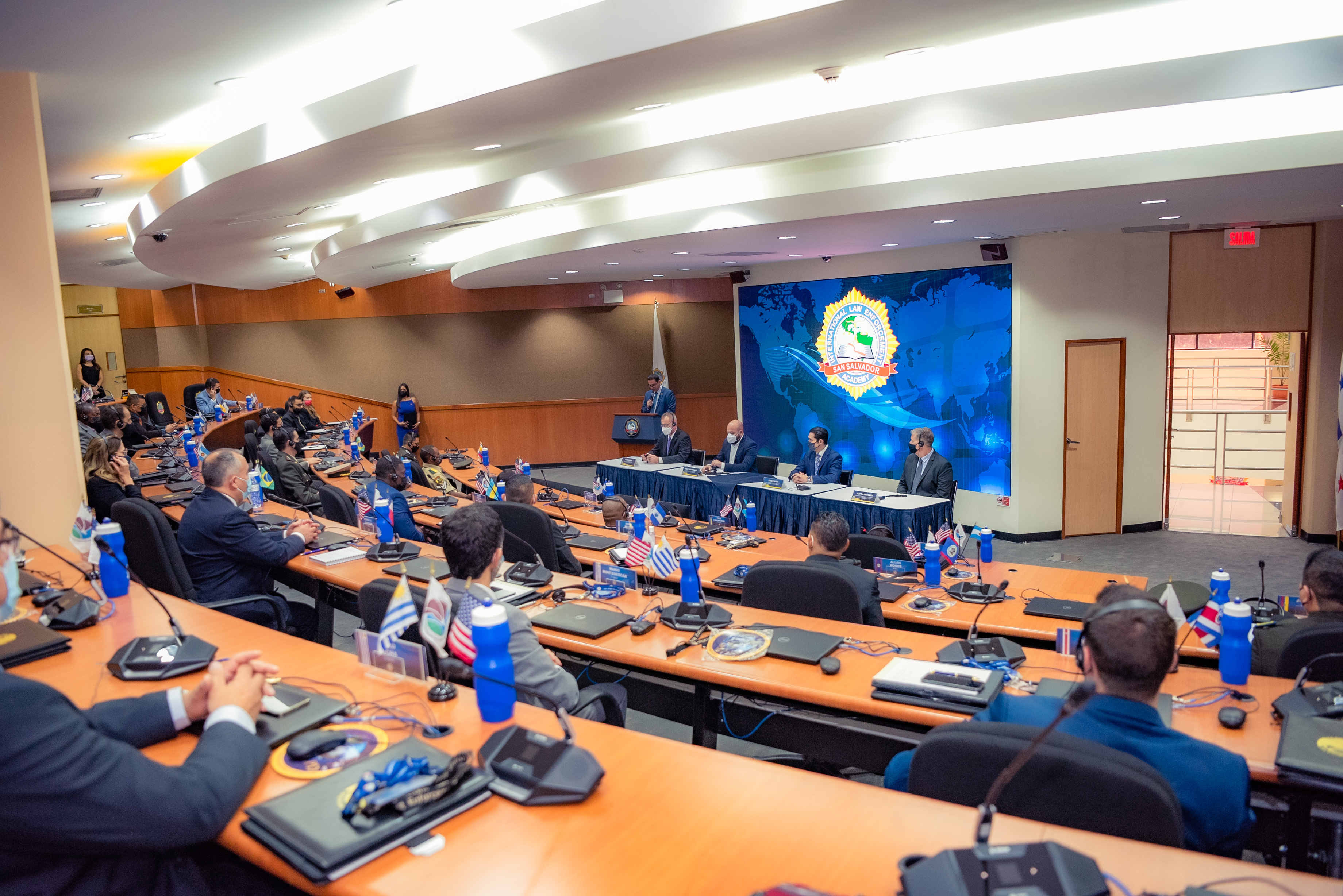 ILEA San Salvador clausuró curso sobre investigaciones cibernéticas